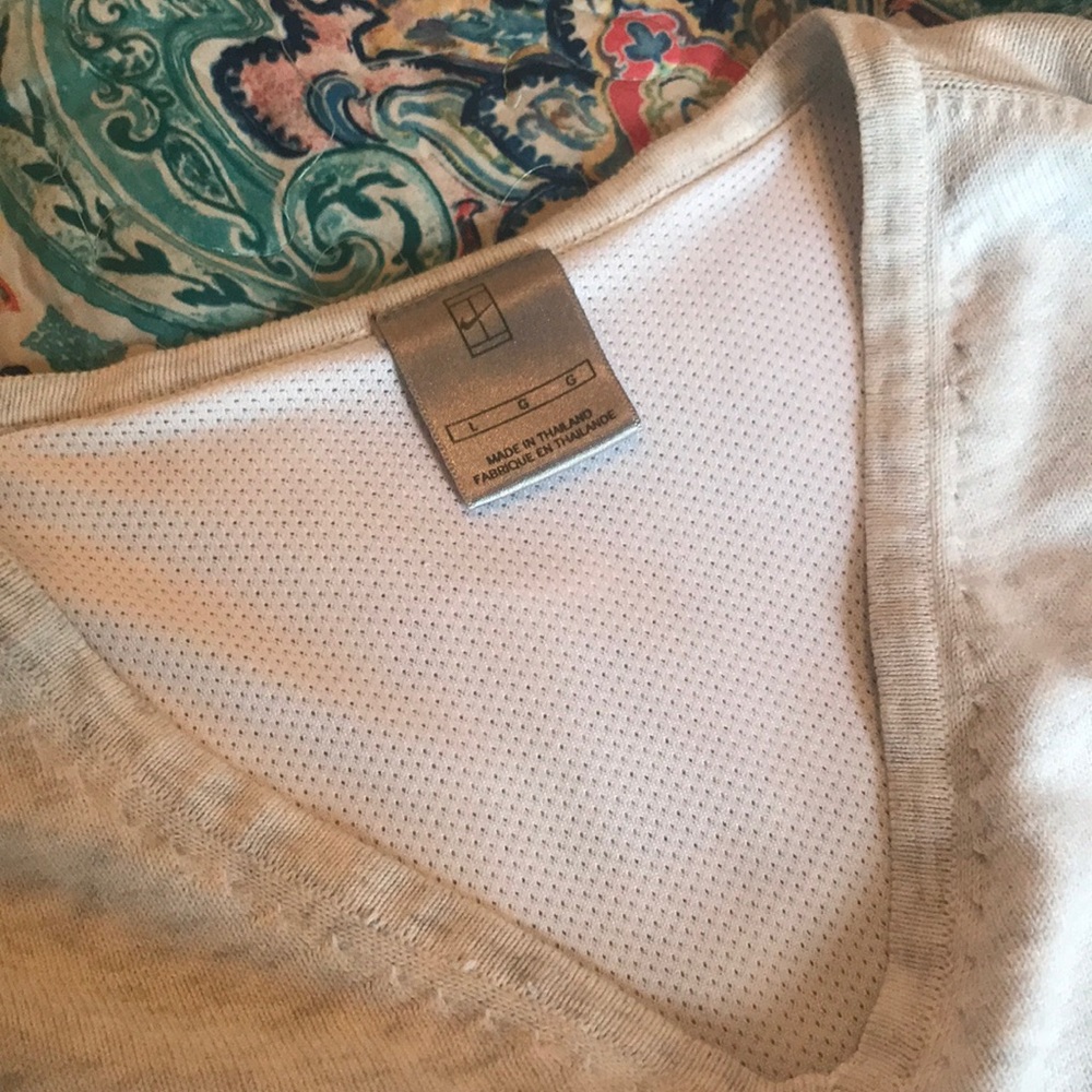 Nike Sweater - Picture 2 of 4